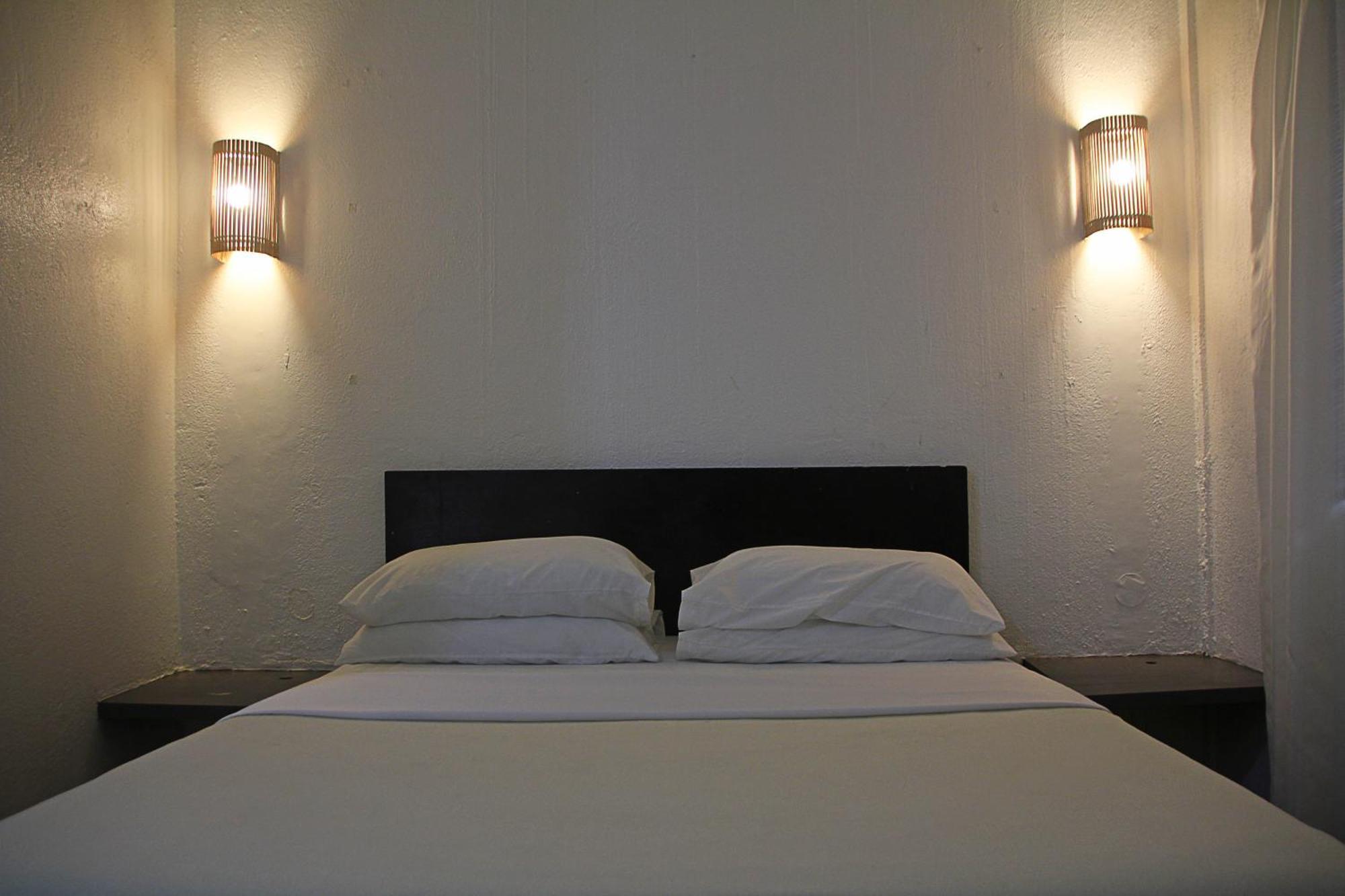 เดอะเลซี ด็อก เบด แอนด์ เบรคฟาสต์ Hotel Balabag  ภายนอก รูปภาพ