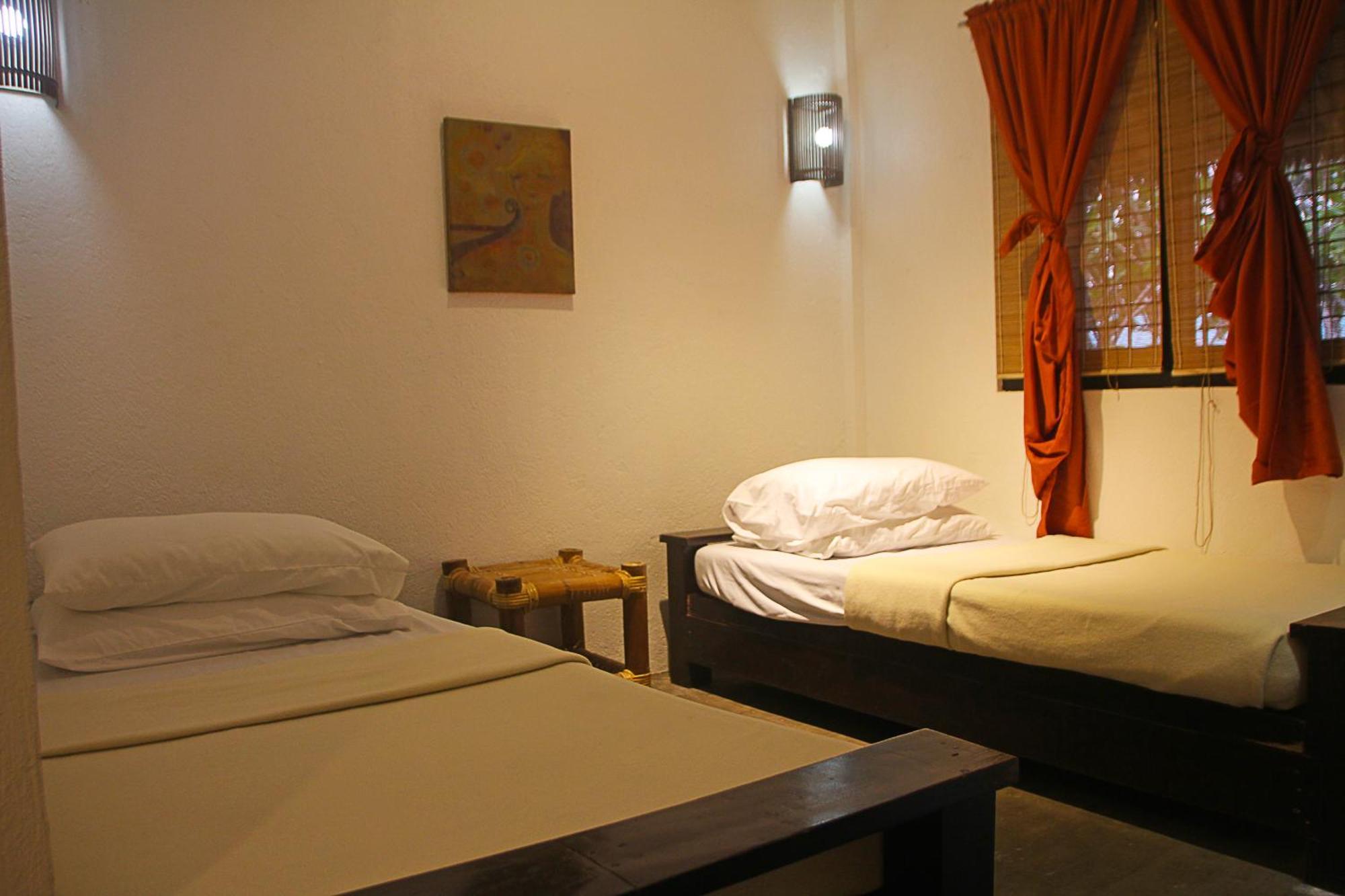 เดอะเลซี ด็อก เบด แอนด์ เบรคฟาสต์ Hotel Balabag  ภายนอก รูปภาพ