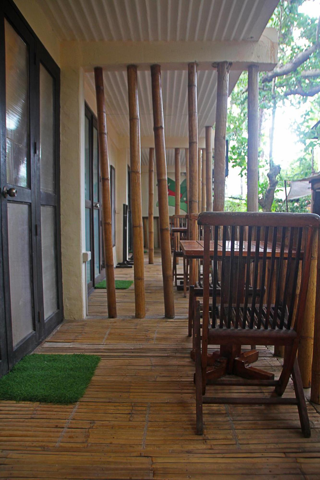 เดอะเลซี ด็อก เบด แอนด์ เบรคฟาสต์ Hotel Balabag  ภายนอก รูปภาพ