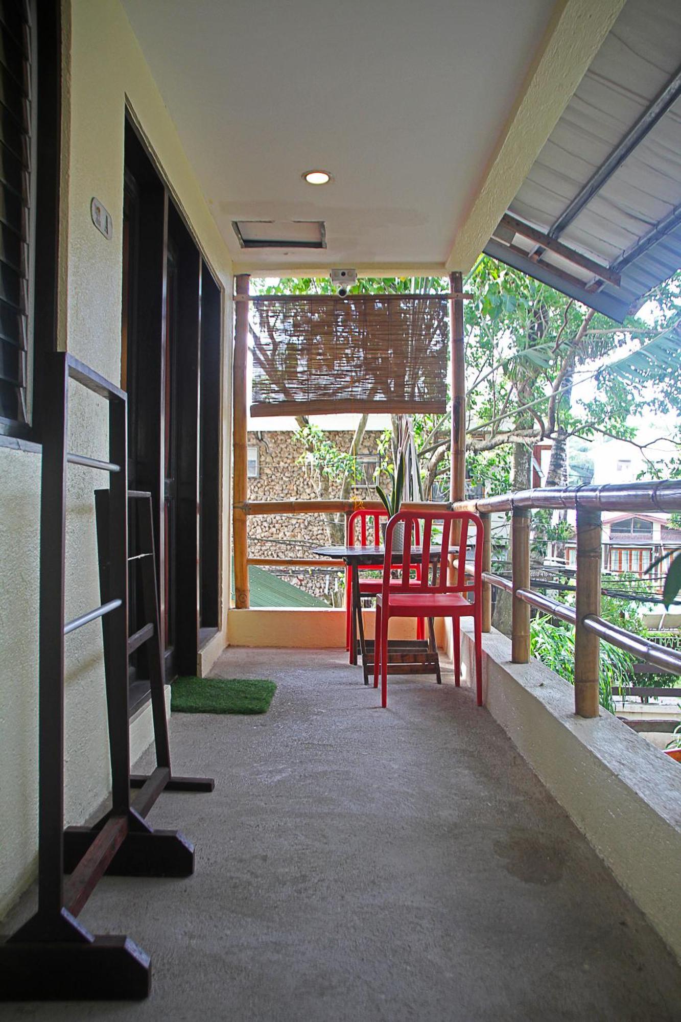 เดอะเลซี ด็อก เบด แอนด์ เบรคฟาสต์ Hotel Balabag  ภายนอก รูปภาพ